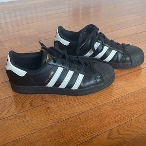 Adidas Shelltop Superstars womens 7.5